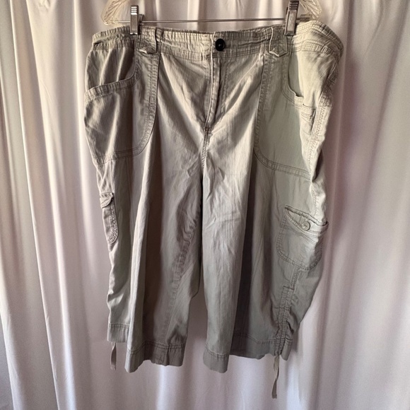 Similar items Sponsored See all   GLORIA VANDERBILT Lilian Womens PLUS Green Cot - Picture 1 of 12